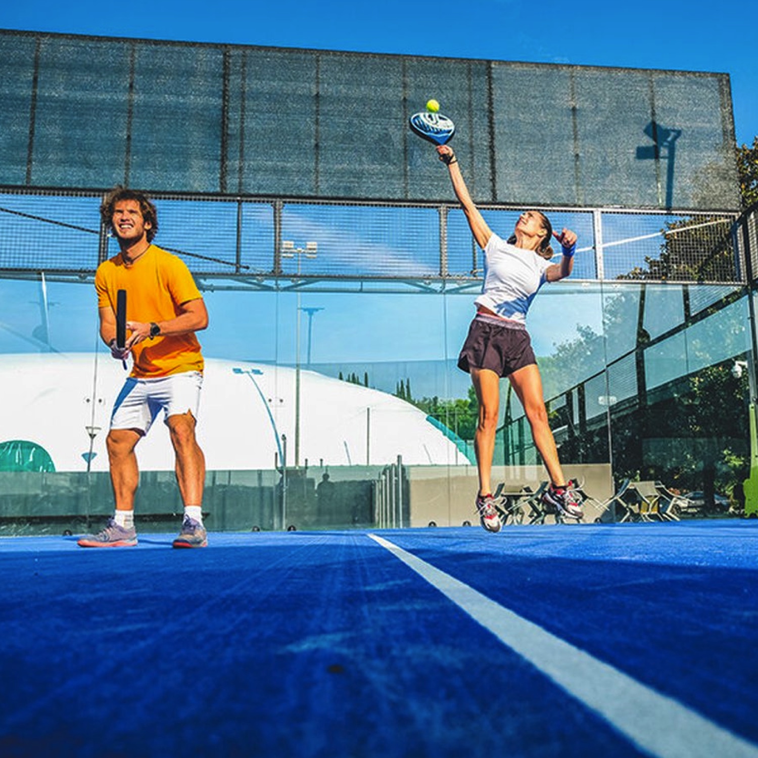 Padellen met uitrusting Padelparade