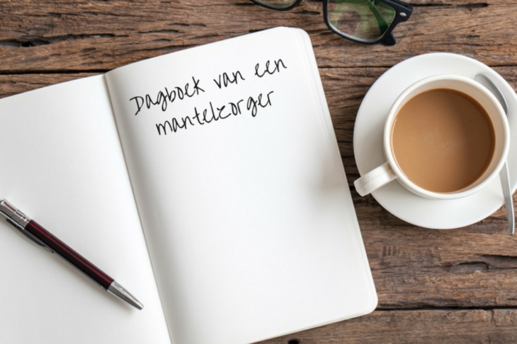 Dagboek met tekst 'Dagboek van een mantelzorger'